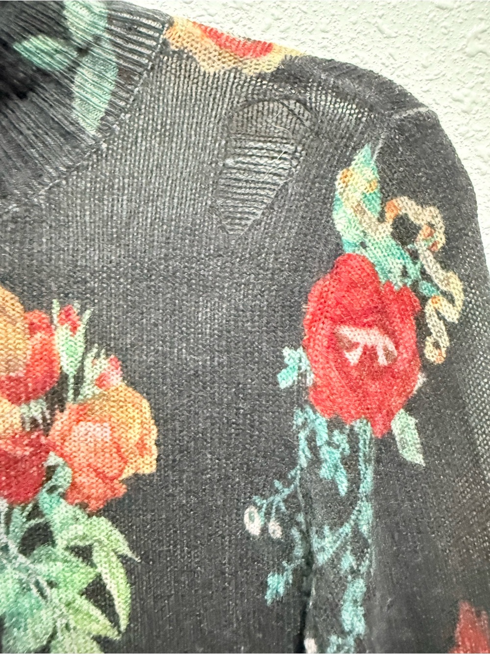 R13 distressed 100% cashmere Black Floral Mock Neck Sweater M - Picture 5 of 9